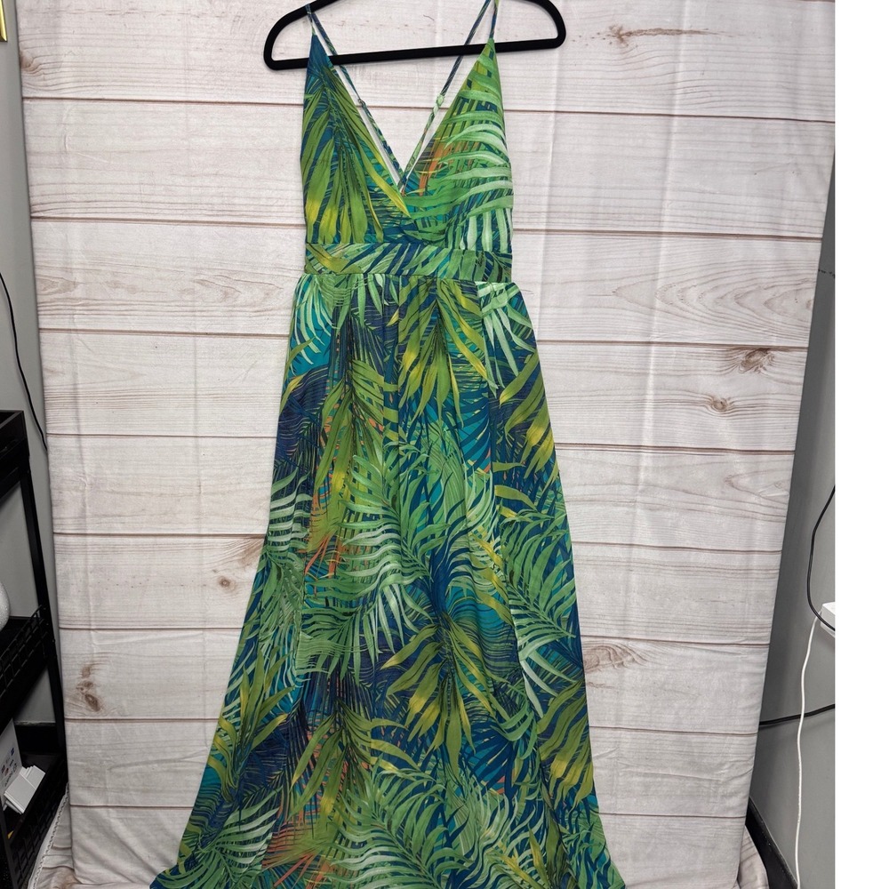 Revamped Green Tropical Palm Leaf Print V-Neck Maxi Dress NWT Medium